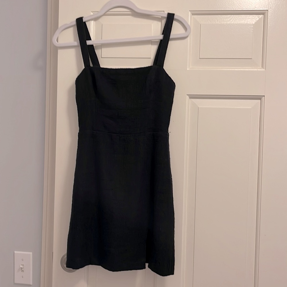 Abercrombie & Fitch • Adorable Black Textured Square Neck Jumper Dress (XS)